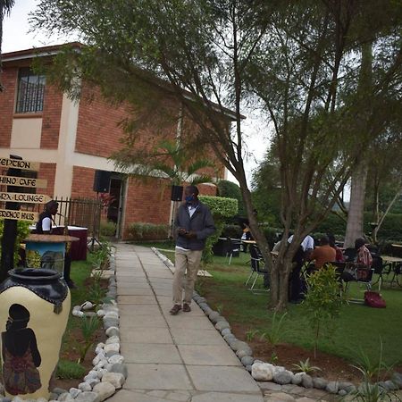 Acacia Hotel Mbarara Nyamitanga ภายนอก รูปภาพ