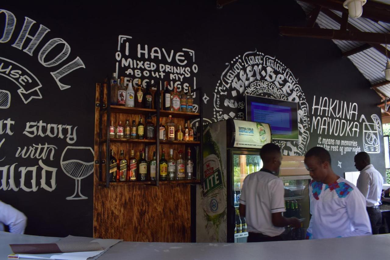 Acacia Hotel Mbarara Nyamitanga ภายนอก รูปภาพ