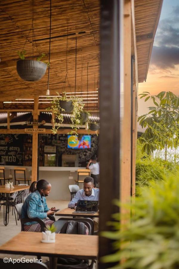 Acacia Hotel Mbarara Nyamitanga ภายนอก รูปภาพ